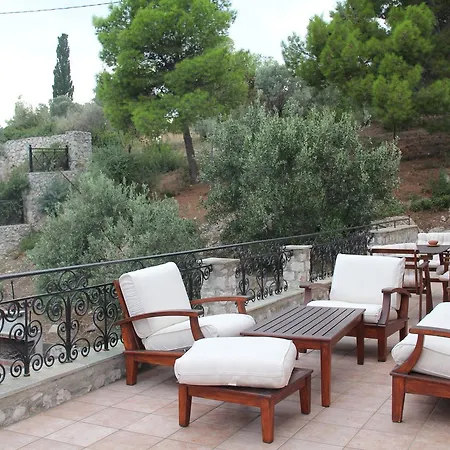 Conte Villa Spetses Town